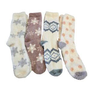 NWT SET OF 4 SUPER SOFT SLIPPER SOCKS